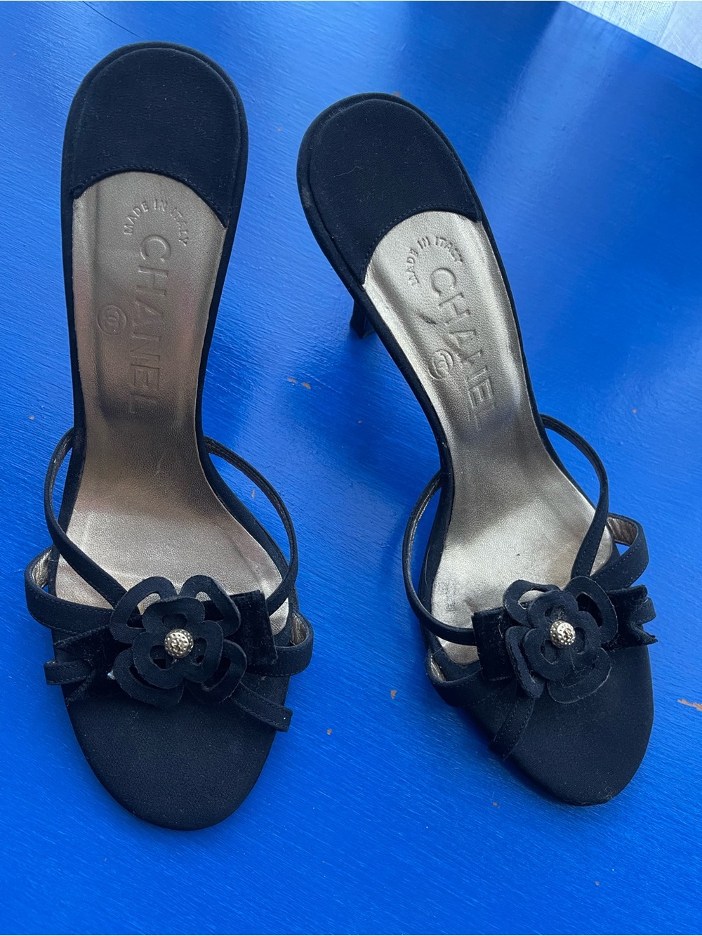 CHANEL - Vintage 2004 heels - Picture 7 of 12